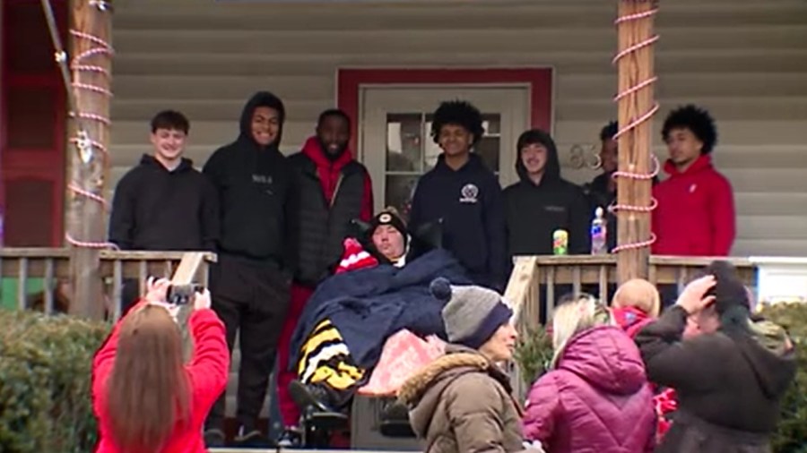 parade-held-for-niles-teen-battling-brain-cancer