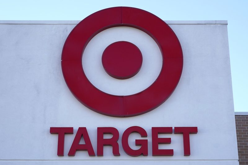 target-offers-gift-cards-to-shoppers-affected-by-last-week’s-‘issues’-with-online-ordering