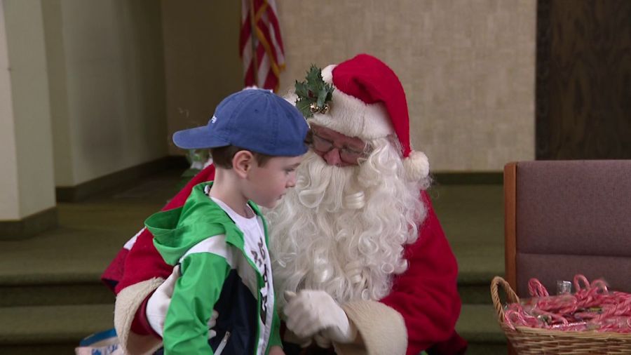 hibernians-bring-christmas-cheer-with-meal-and-festivities