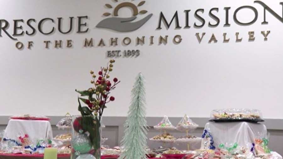 rescue-mission-hosts-annual-free-christmas-dinner
