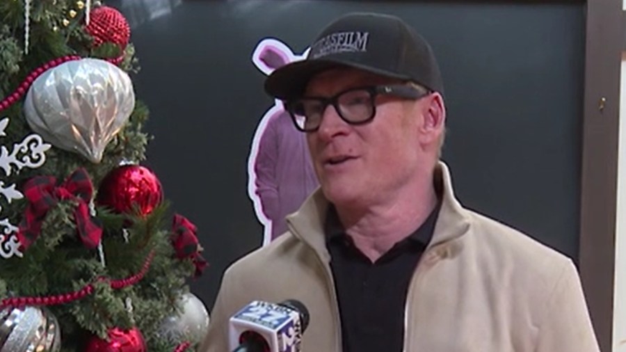 iconic-christmas-movie-character-discusses-his-experience