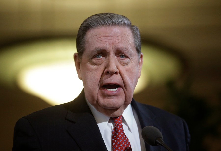 jeffrey-r.-holland,-next-in-line-to-lead-church-of-jesus-christ-of-latter-day-saints,-dies-at-85