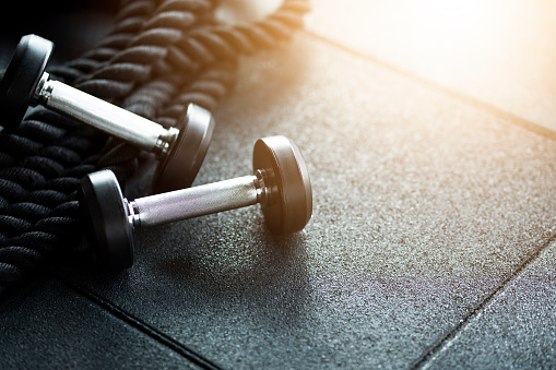 how-to-‘hack-your-brain’-to-hit-your-new-year’s-goals,-according-to-a-neuroscientist