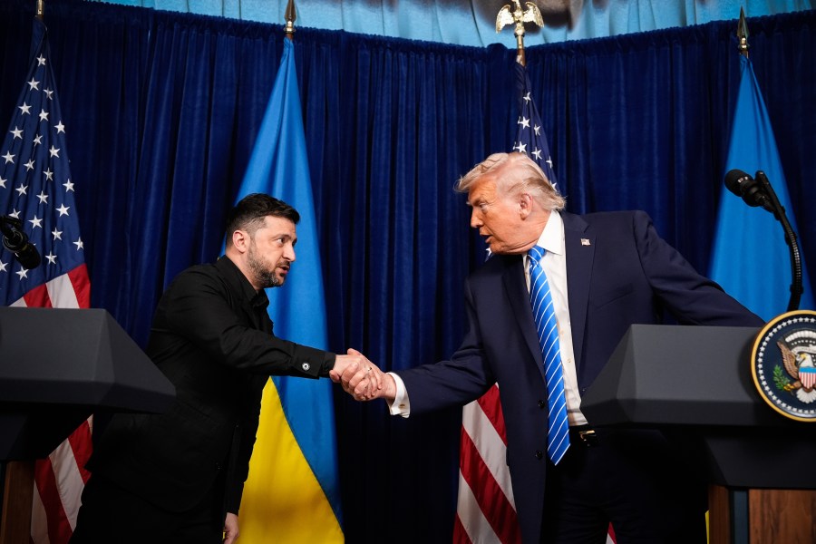 us-offers-ukraine-a-15-year-security-guarantee-as-part-of-peace-plan,-zelenskyy-says