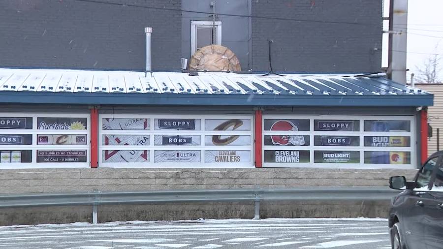 ohio-restaurant-to-drop-giant-pierogi-on-new-year’s-eve