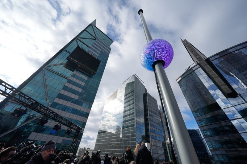 times-square-planning-a-‘surprise’-post-midnight-moment-after-the-ball-drop