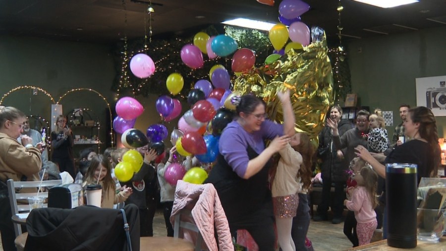 bookstore-rings-in-the-new-year-early-with-special-party-for-kids