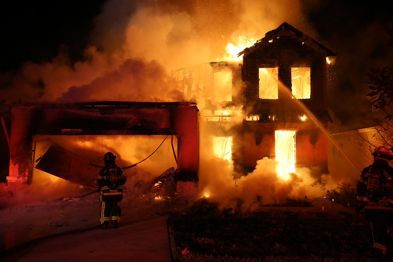 fireworks-cause-major-house-fire-in-florida-on-new-year’s-day