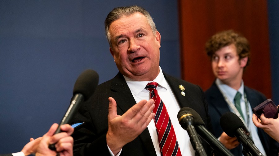 gop-lawmakers,-frustrated-with-dysfunctional-congress,-head-for-the-exits