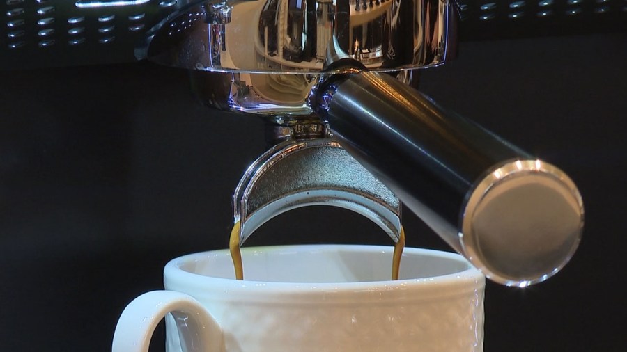 coffee-tour-offers-a-warm-drink,-informs-about-local-impacts