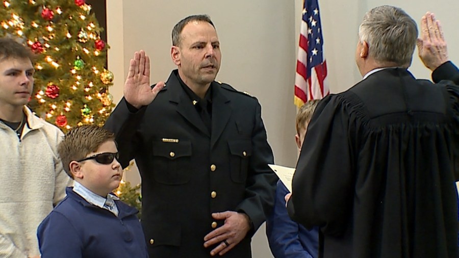 liberty-township’s-new-police-chief-sworn-in