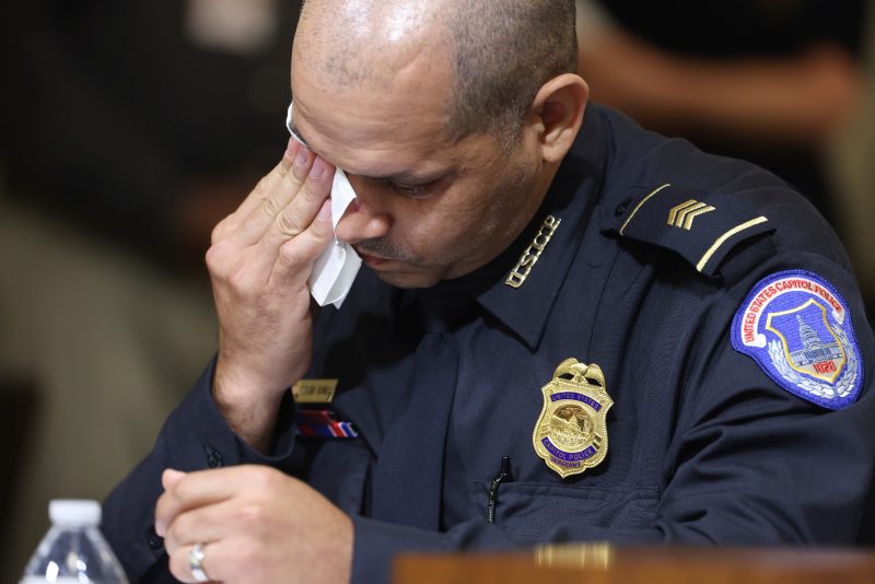officers-who-defended-the-capitol-on-jan.-6-say-their-struggles-linger,-5-years-later