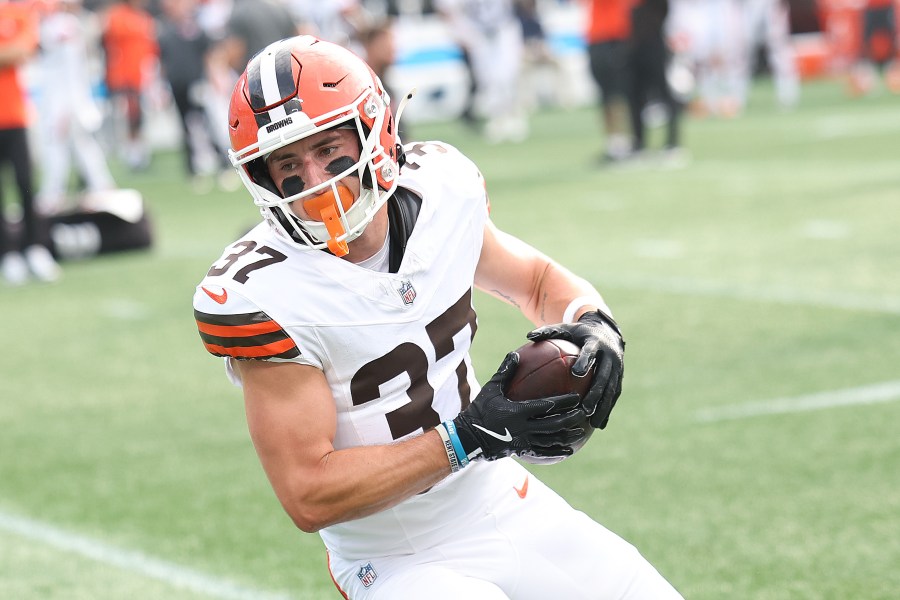 browns-sign-six-players-to-reserve/futures-contracts