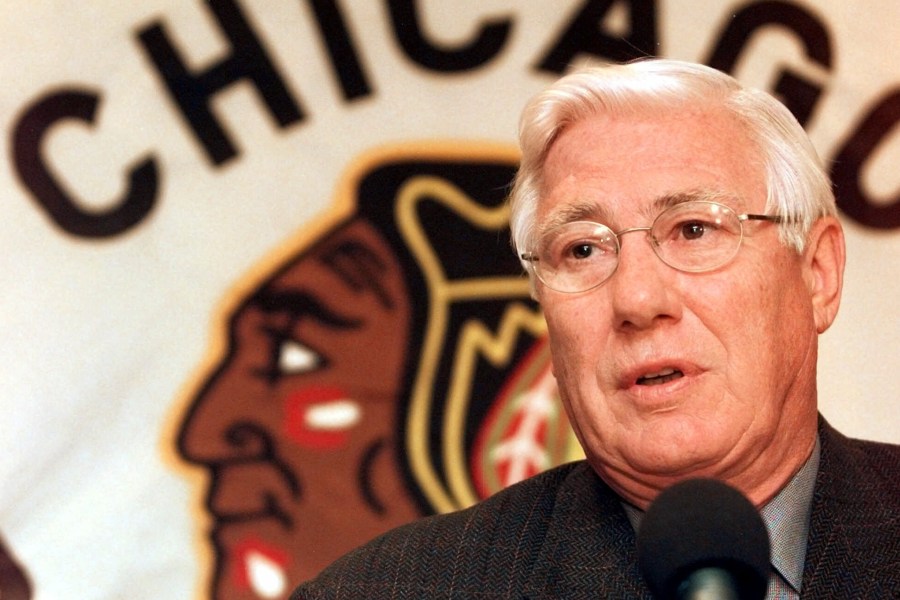 hockey-hall-of-fame-player-and-longtime-blackhawks-executive-bob-pulford-dies-at-89