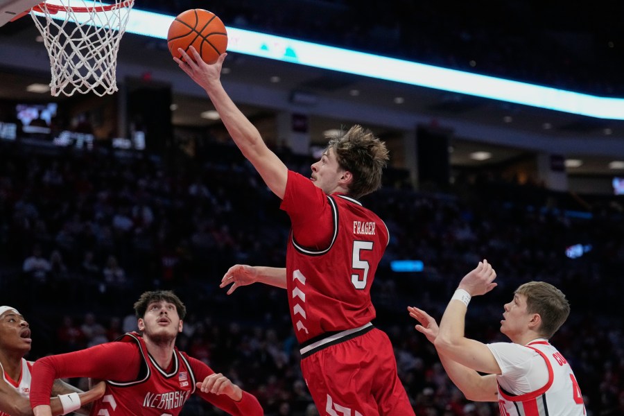 no.-10-nebraska-holds-off-late-ohio-state-rally,-72-69