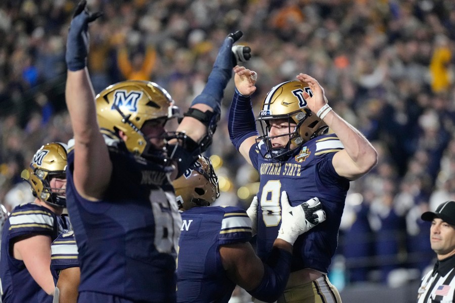 montana-state-tops-illinois-state-in-ot-in-fcs-title-game