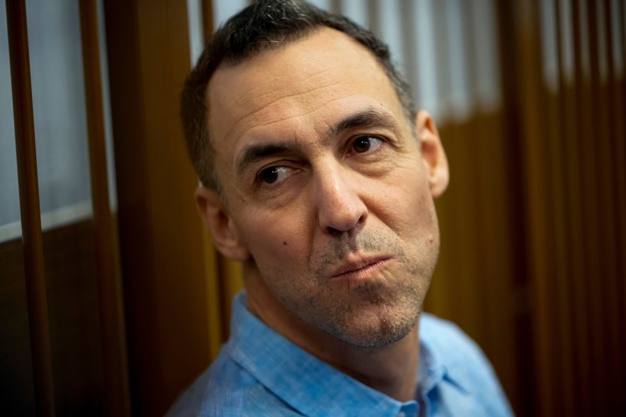 russia-frees-french-political-scholar-in-a-prisoner-swap-for-a-basketball-player