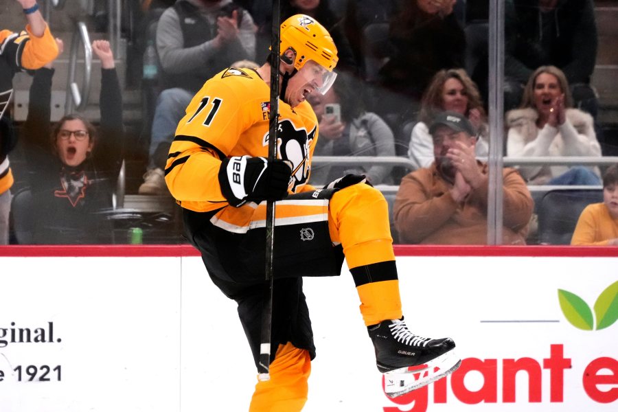 malkin-scores-in-return,-penguins-beat-devils-4-1