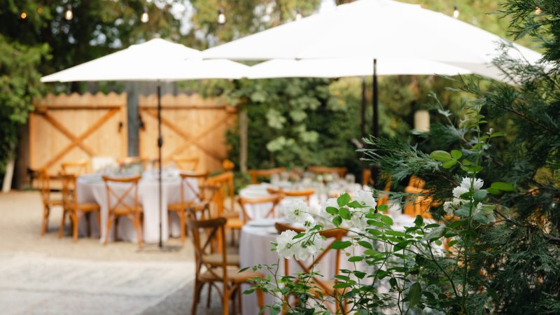 this-pandemic-era-wedding-trend-is-coming-back-in-2026,-experts-say