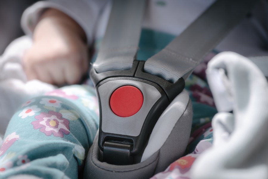 what-to-know:-more-than-74,000-car-seats-recalled