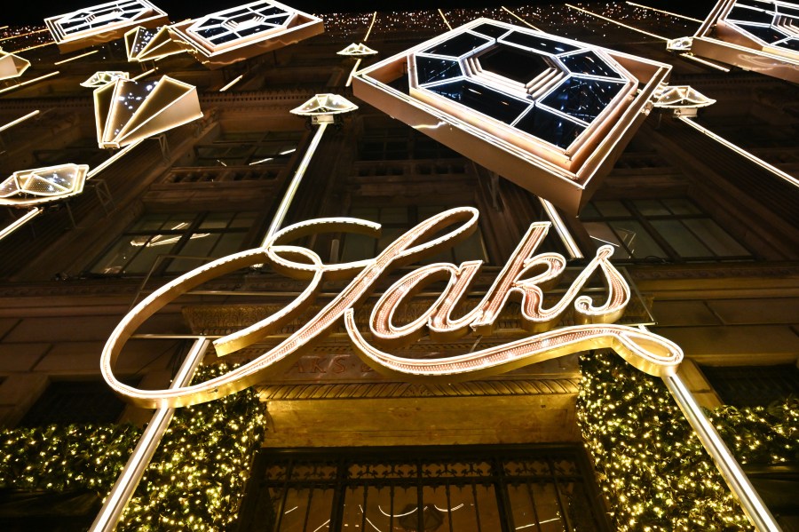 luxury-retailer-saks-seeks-bankruptcy-protection-overwhelmed-by-debt