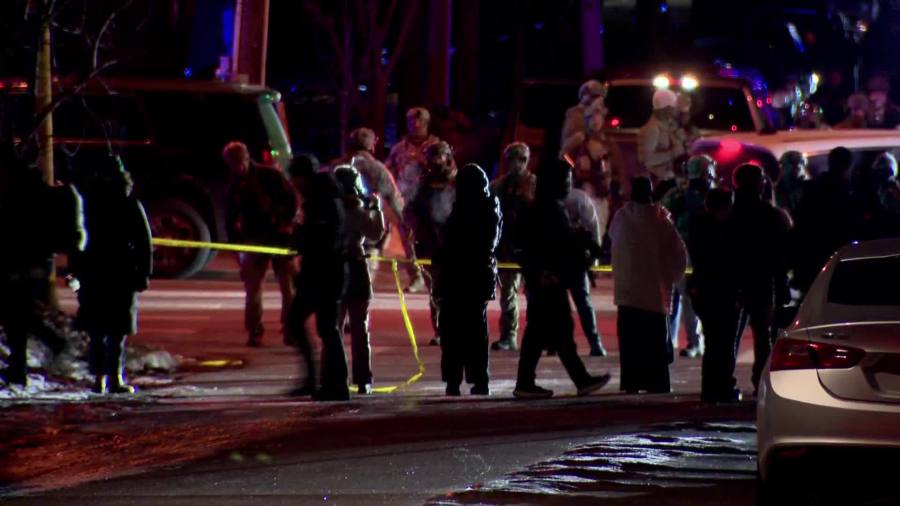 ice-officer-shoots-suspect-during-ambush-in-minneapolis:-dhs