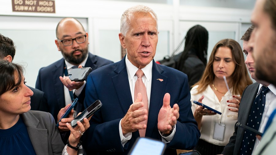 republicans-vow-to-block-trump-from-seizing-greenland-by-force