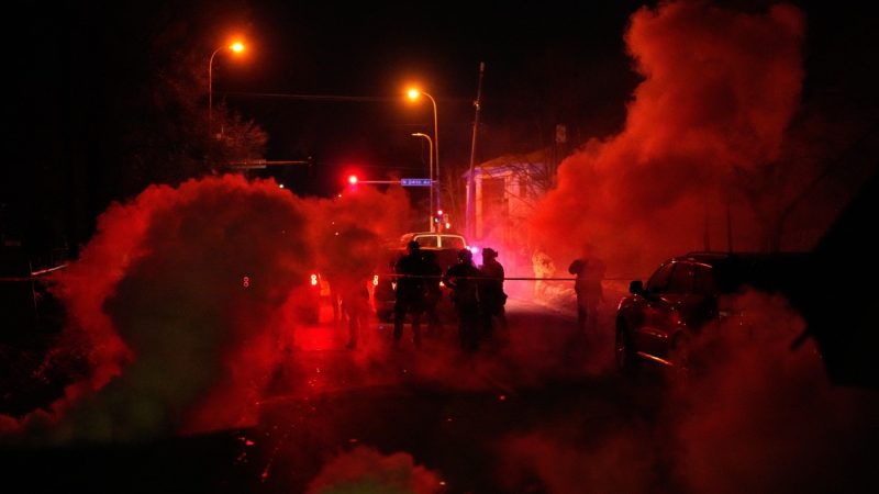 trump-threatens-to-invoke-insurrection-act-in-minnesota