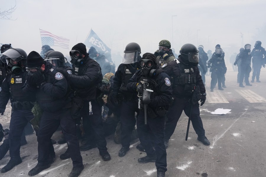 trump-threatens-to-use-the-insurrection-act-to-end-protests-in-minneapolis