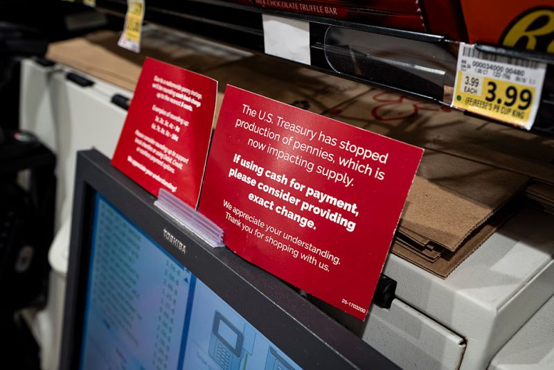 more-retailers-impacted-by-penny-shortage:-how-they’re-responding