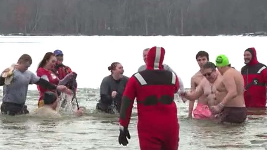 polar-plunge-celebrates-special-olympics-and-plunging-legend