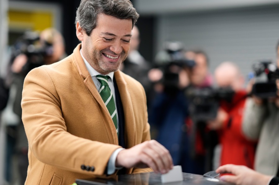 hard-right-populist-wins-a-place-in-a-two-way-runoff-in-portugal’s-presidential-election
