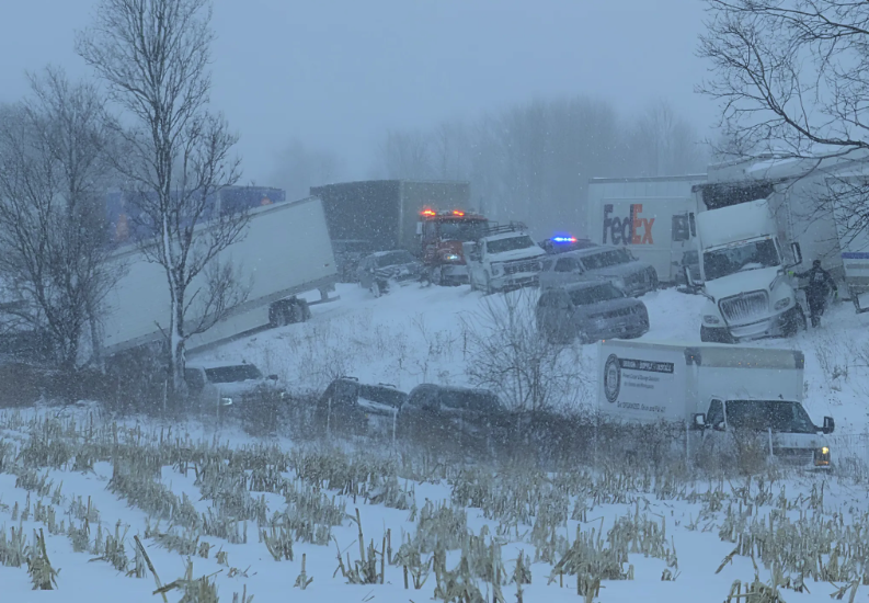 100-car-pileup-in-michigan,-numerous-injuries-reported