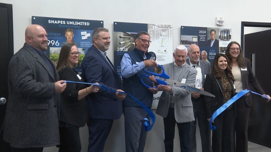shapes-unlimited-cuts-ribbon-on-new-corporate-headquarters