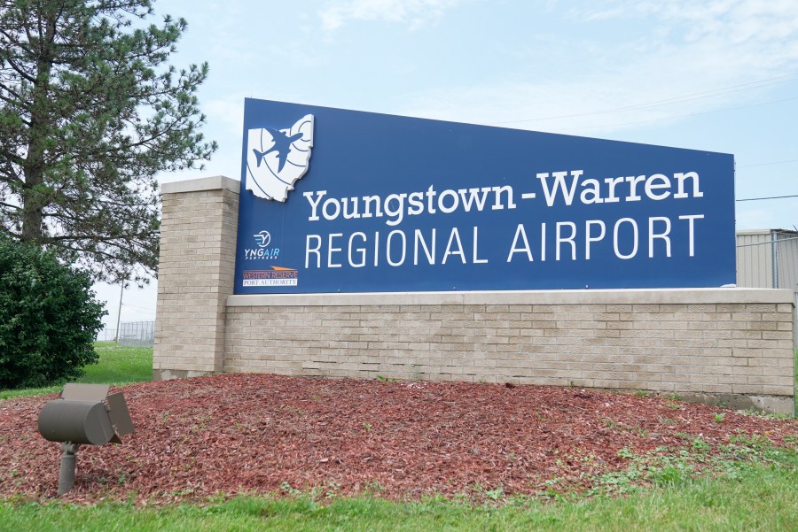work-to-begin-on-youngstown-warren-regional-airport-runway