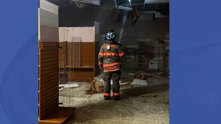 water-line-break-at-site-of-former-calcutta-business