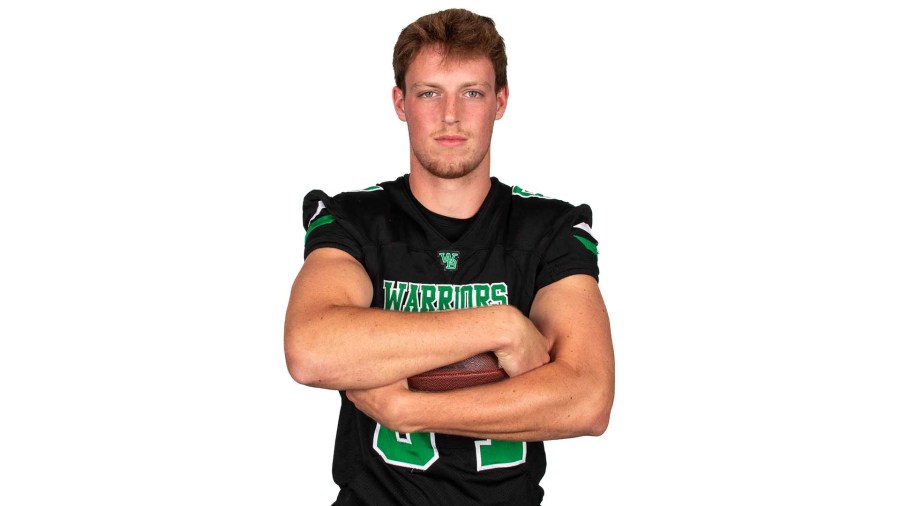 area-football-standout-picks-new-division-i-college-program