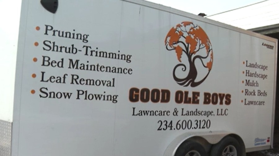 struthers-landscape-company-prepares-for-winter-storm-fern