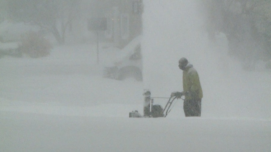 locals-react-to-winter-storm
