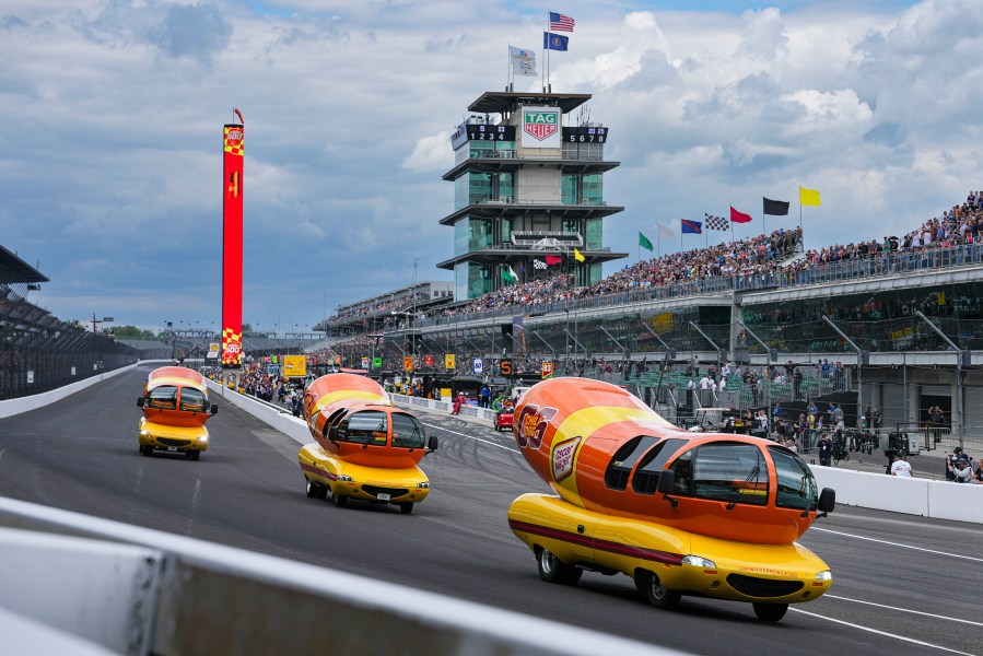oscar-mayer’s-wienermobile-race-is-coming-back-to-the-indy-500