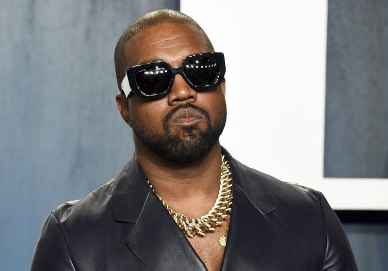 ye-apologizes-for-antisemitic-comments,-blames-brain-injury