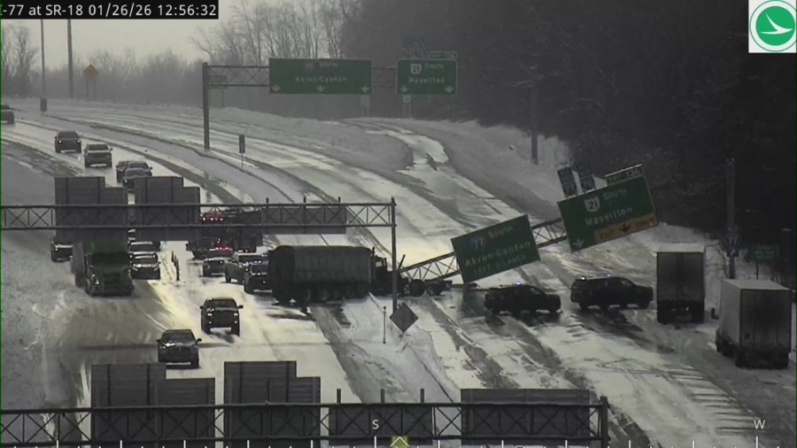 traffic-alert:-i-77-on-ramp-closed,-highway-sign-down