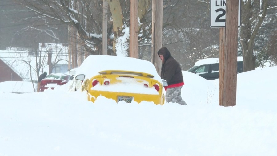 oshp:-why-it’s-important-to-clear-snow-off-your-car’s-roof