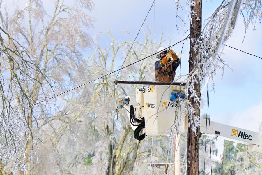 30-people-dead-from-effects-of-winter-storm-as-more-freezing-cold-pummels-us