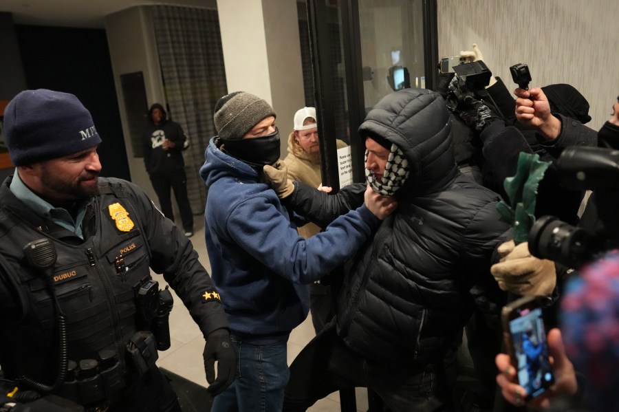 bovino-to-leave-minneapolis-as-trump-reshuffles-the-leadership-of-his-immigration-crackdown