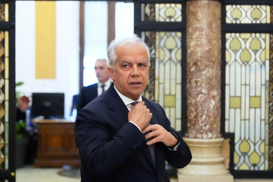 us-sending-ice-unit-to-winter-olympics-for-security,-prompting-concern-and-confusion-in-italy