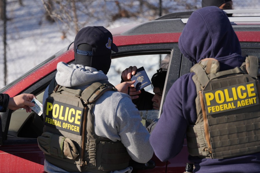 2-federal-officers-fired-shots-during-encounter-that-killed-alex-pretti,-dhs-tells-congress