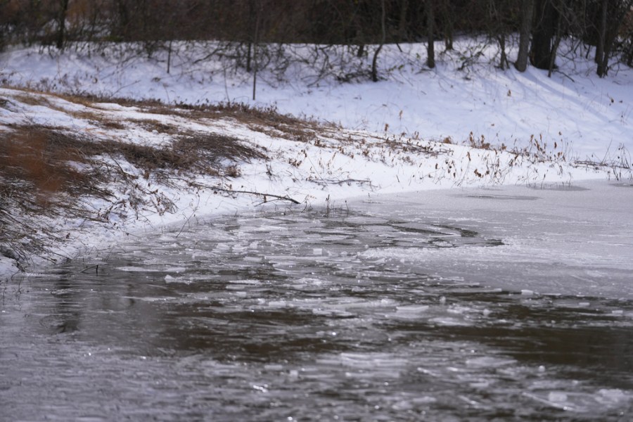 3-texas-boys-among-dozens-of-deaths-reported-amid-snow,-extreme-temperatures
