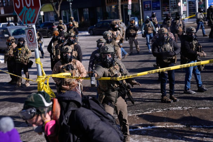 border-patrol-agents-who-fatally-shot-alex-pretti-placed-on-leave:-dhs