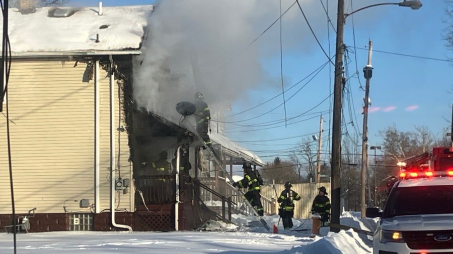 firefighters-respond-to-house-on-youngstown’s-south-side